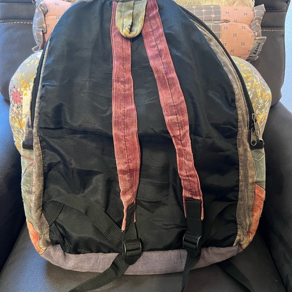 Backpack - Picture 2 of 6